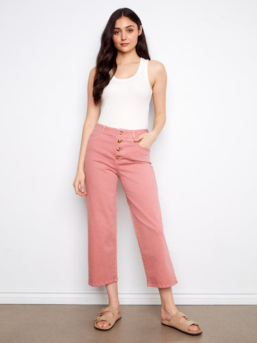 These pants feature a straight fit with a stylish cropped length, perfect for casual outings. Made by Charlie B.