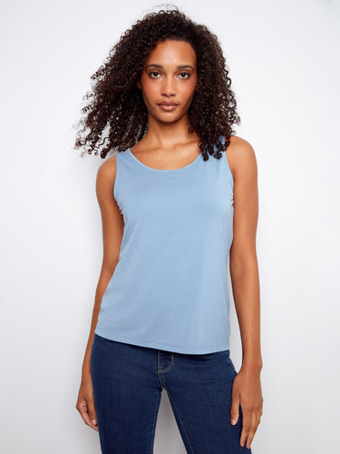 This top showcases a reversible design, offering versatility for any wardrobe. Made with comfort in mind, it's perfect for everyday wear by Charlie B.