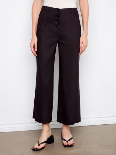 Crafted from stretch linen fabric, these pants offer comfort with every step. By Charlie B.