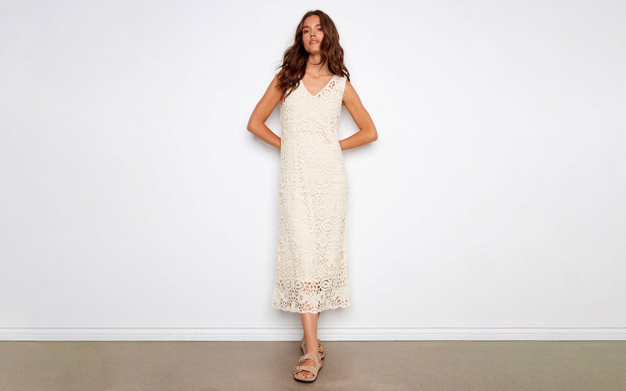 Linen Maxi Dress vs. Cotton Maxi Dress: Which Is Right for Canadian Summer?