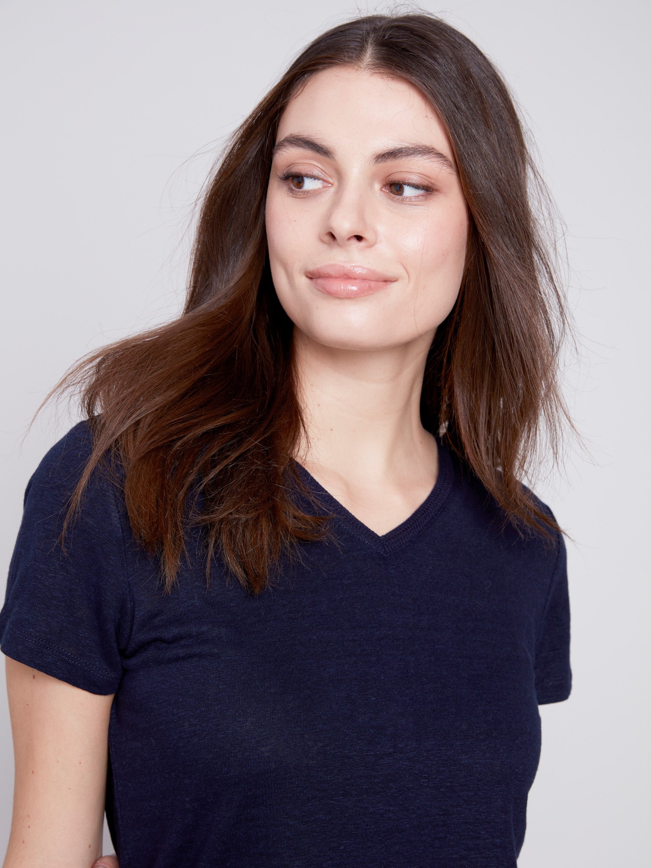V-Neck Linen T-Shirt - Navy - Charlie B Collection Canada - Image 5