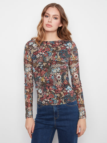 Body lined floral blouse ensures comfort and style in every wear. A versatile piece that pairs well with various outfits by Charlie B.