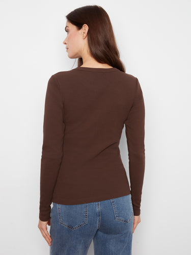 Crafted from stretch cotton-tencel blend, this slim fit brown top ensures all-day comfort by Charlie B.