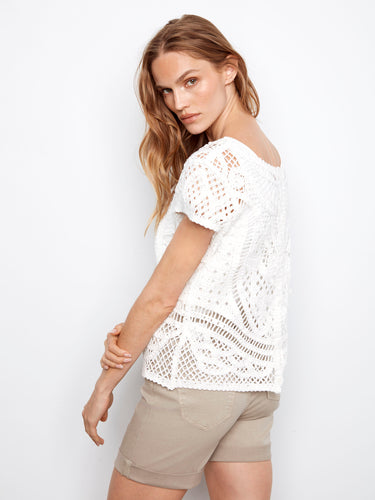 This reversible design allows you to switch up your look effortlessly while enjoying the softness of pure cotton fabric by Charlie B.