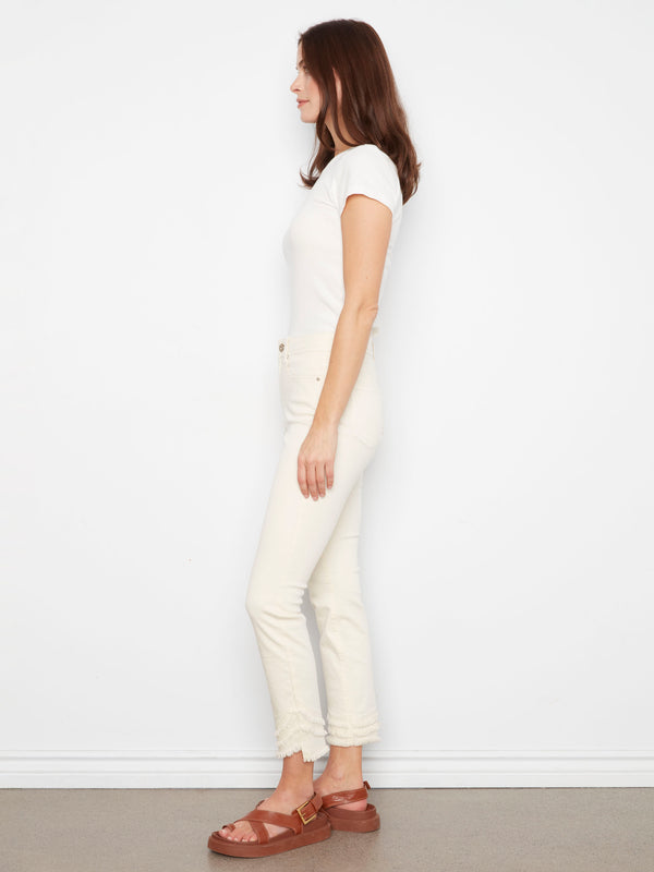 Designed with a regular rise, these pants ensure comfort and a flattering fit by Charlie B.