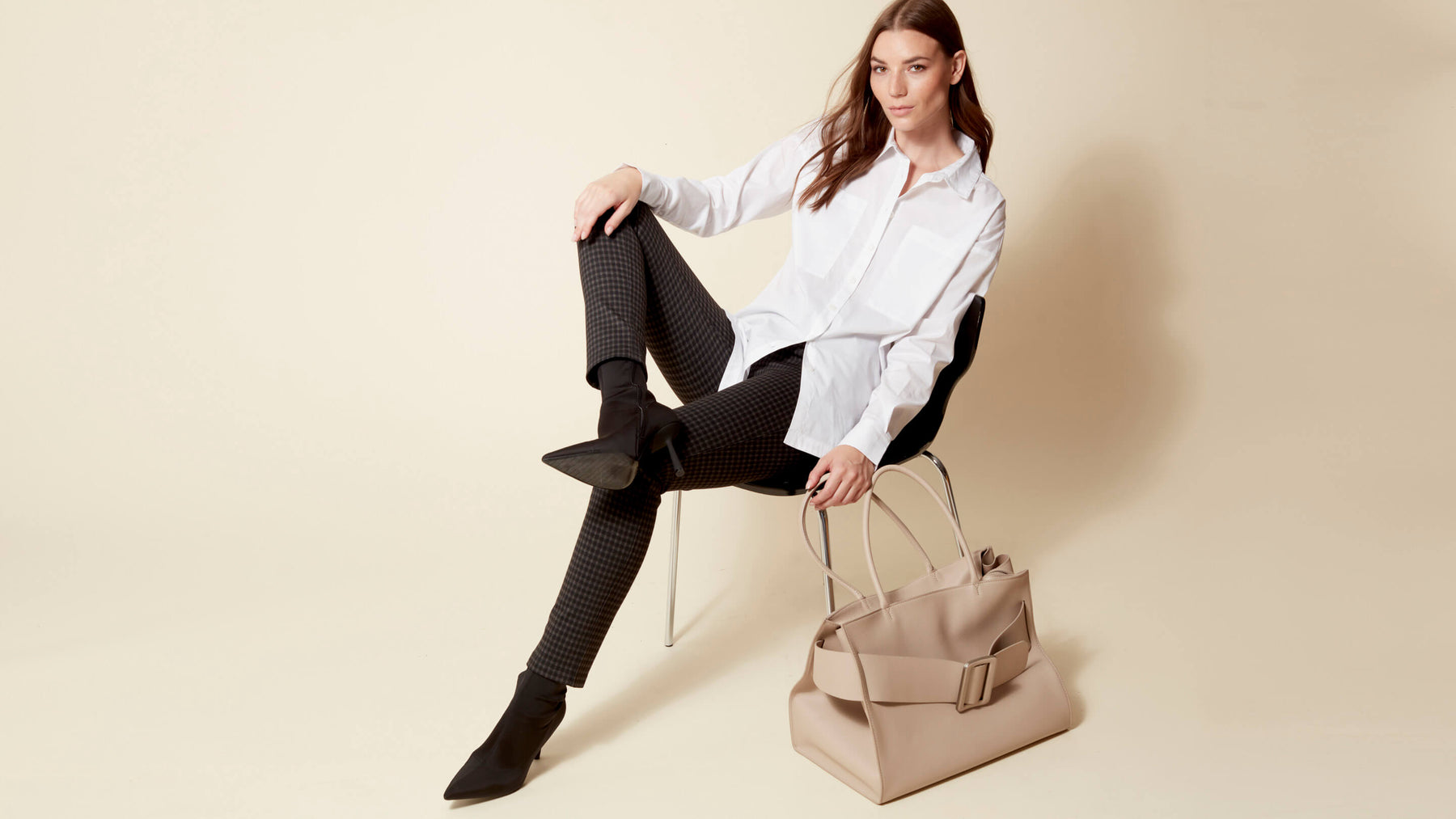 Women's Workwear Editorial - White Loose Poplin Shirt - Charlie B Collection Canada