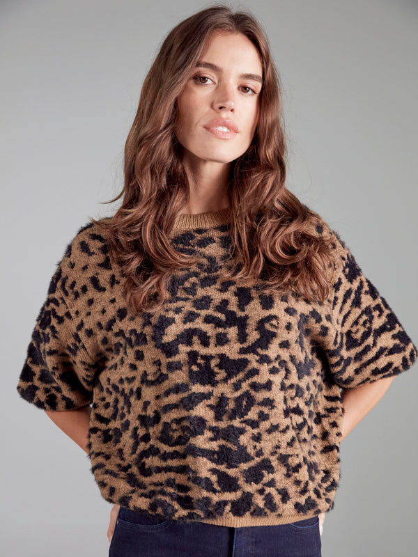 Relaxed fit leopard sweater designed to provide both elegance and comfort in every outfit by Charlie B.