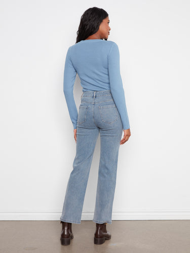 Experience comfort with stretch corduroy fabric in these jeans, ensuring ease of movement all day long. By Charlie B.