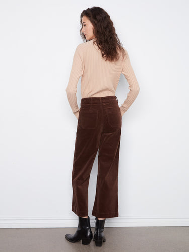 The regular rise of these brown corduroy pants ensures a comfortable fit, perfect for casual outings by Charlie B.