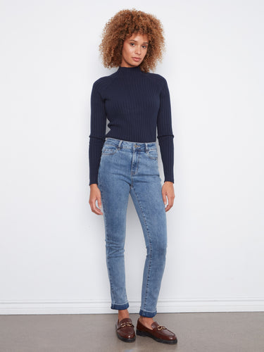 Slim fit jeans in stretch denim with a stylish cuffed hem and five-pocket design by Charlie B.