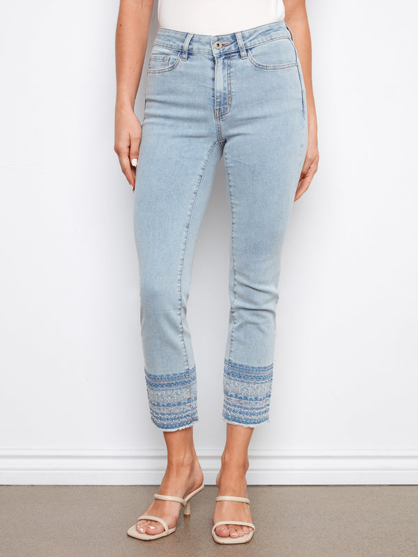 Regular rise ensures a flattering fit in these trendy and comfortable denim jeans by Charlie B.