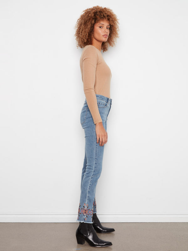Jean à jambe étroite avec ourlet brodé - Bleu Moyen