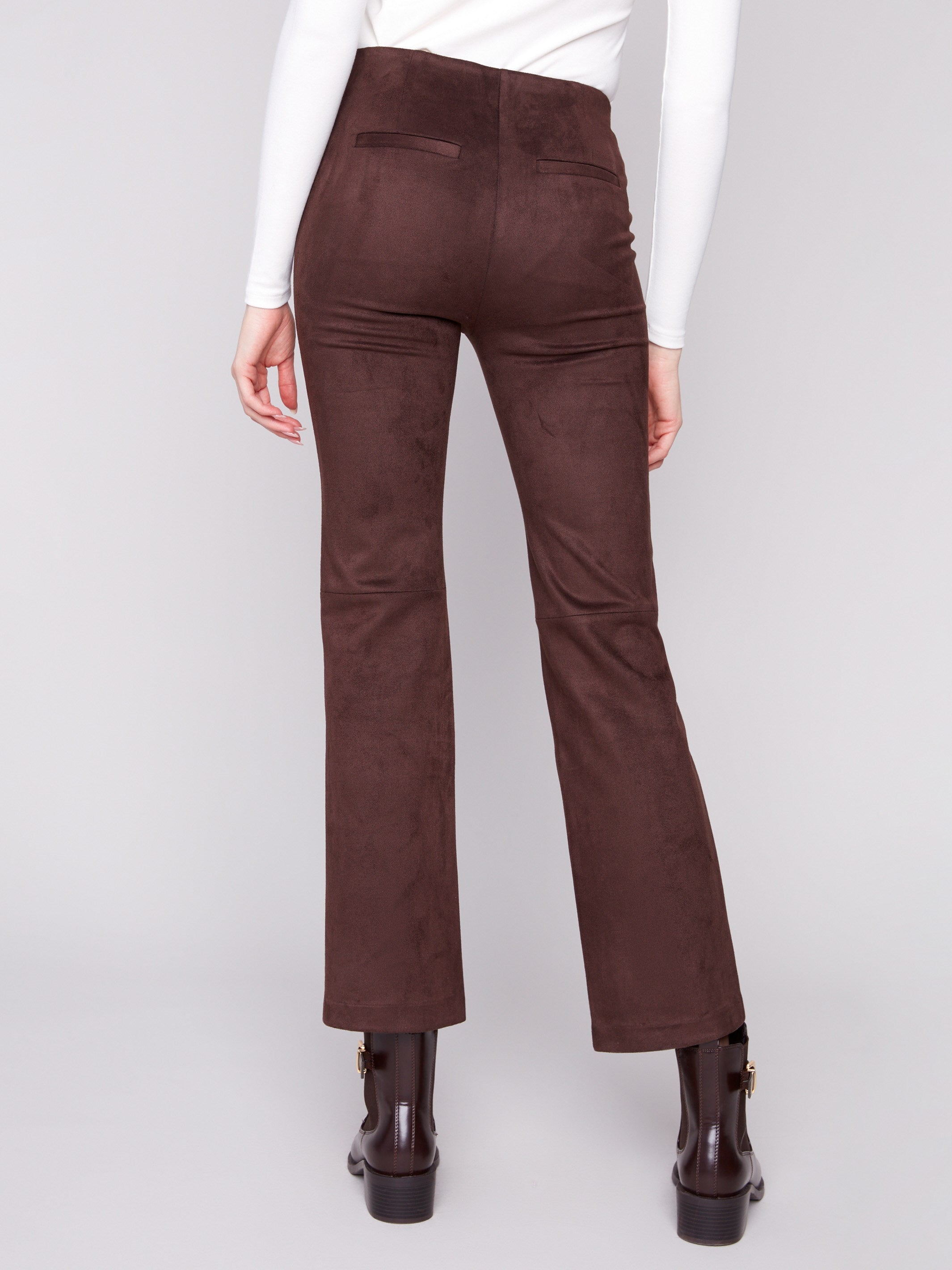 Mocha-colored pants with back welt pockets, combining practicality and elegance by Charlie B.
