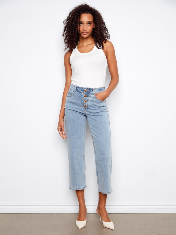 Cropped jeans in light blue featuring a comfortable stretch denim material, perfect for everyday wear by Charlie B.