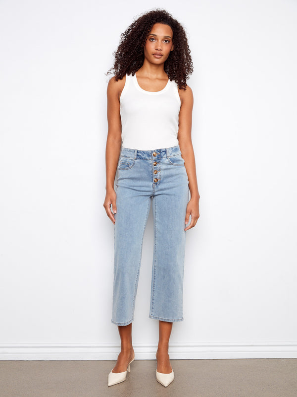 Jean écourté avec fermeture à boutons - Bleu pâle