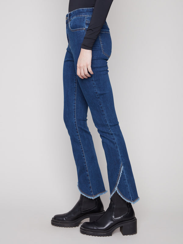 Jeans à ourlet tulipe à l’avant - Indigo