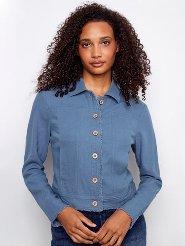 Jacket with convenient front pockets, blending functionality and style seamlessly in every detail. By Charlie B.