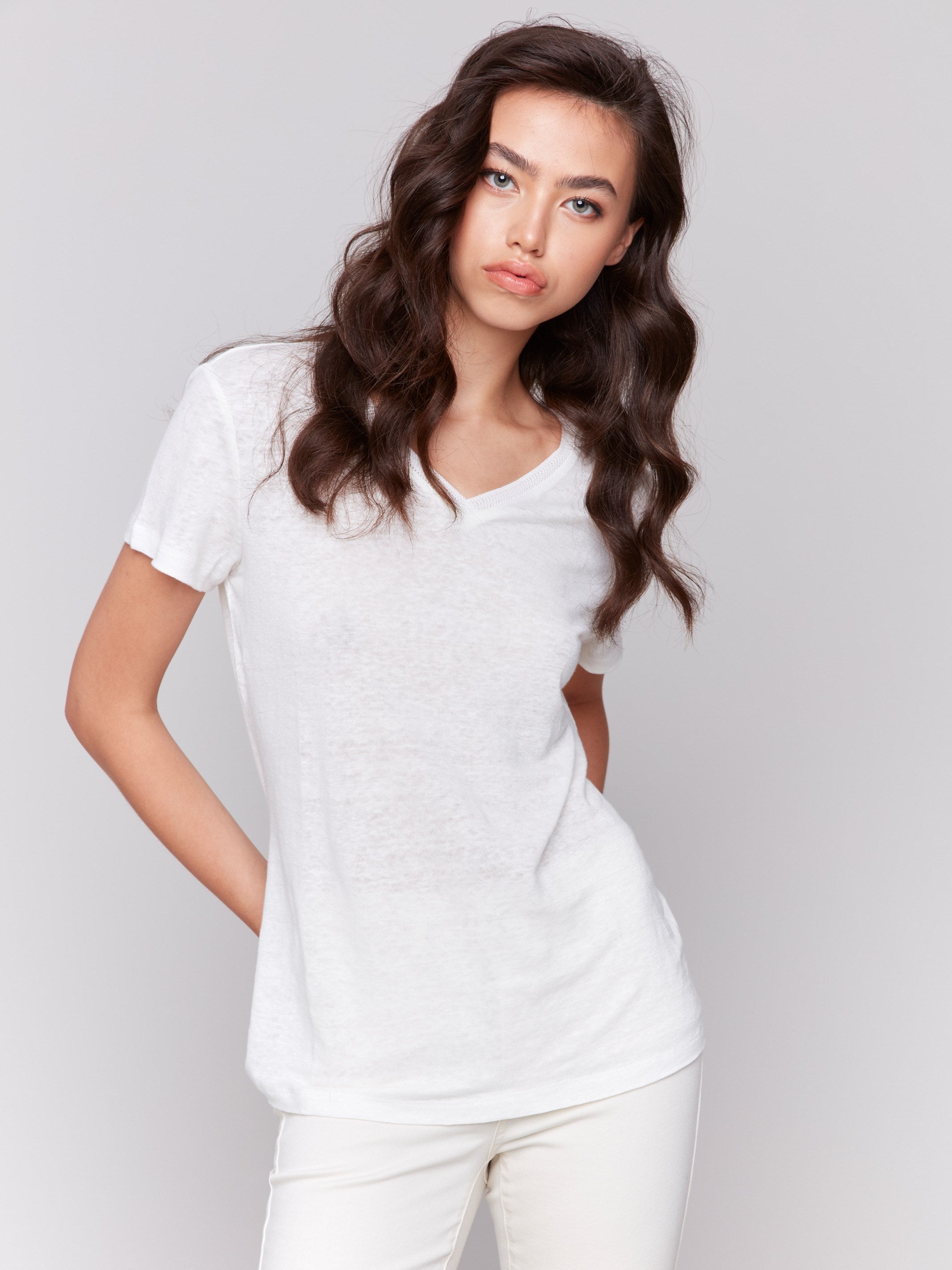 Natural V-neck t-shirt with short sleeves and neckband detail by Charlie B.