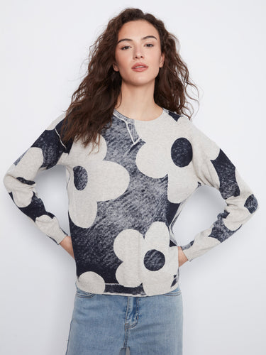 Cotton-made graphic print crew neck sweater with elegant rounded hemline by Charlie B.
