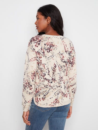 Experience ultimate comfort with this 100% cotton floral top, combining style and softness seamlessly by Charlie B.