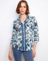 Floral shirt with a classic shirt collar, perfect for casual outings and everyday wear. Crafted in lightweight cotton by Charlie B.