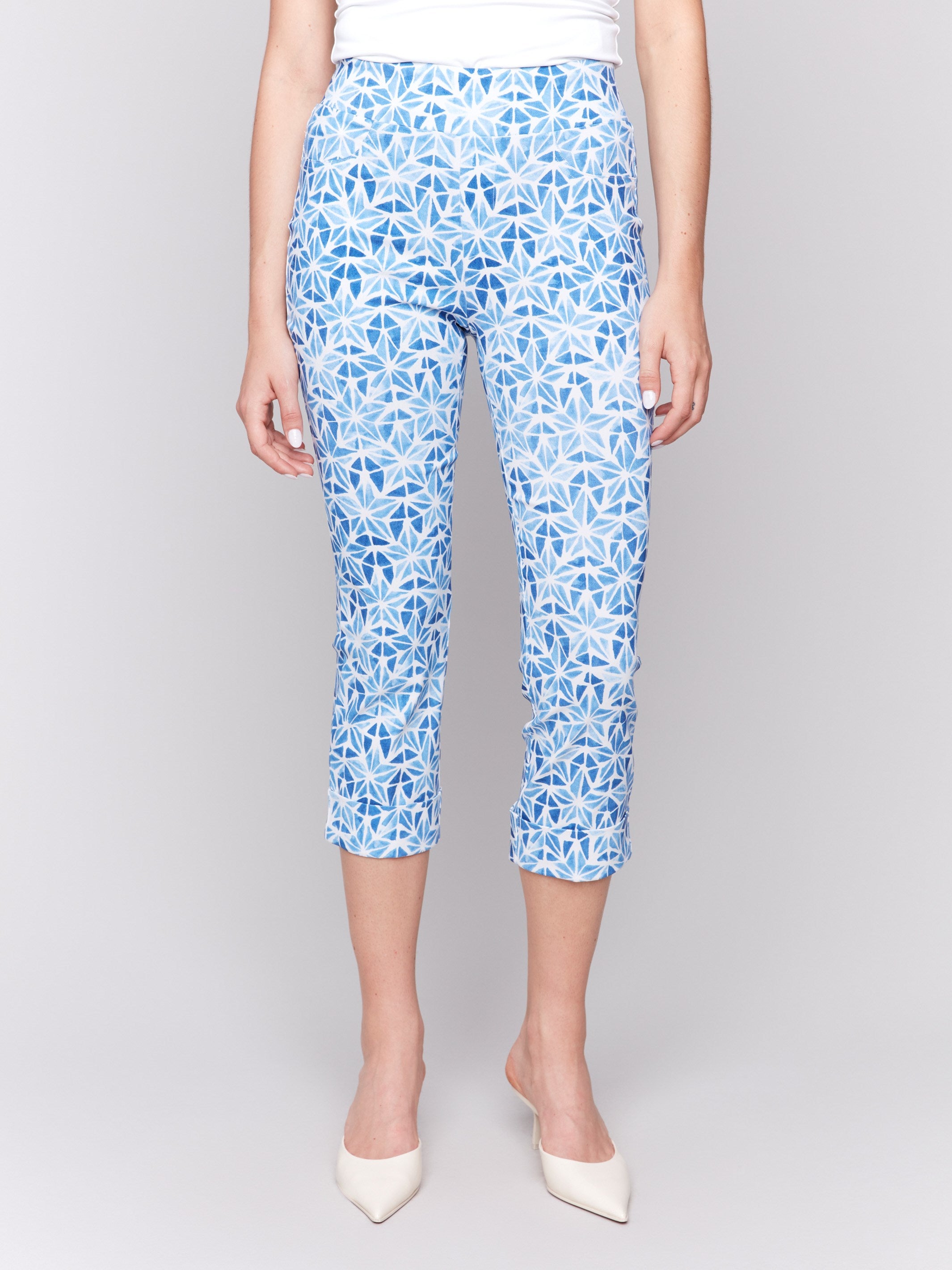 Star-patterned capris with cropped length by Charlie B.