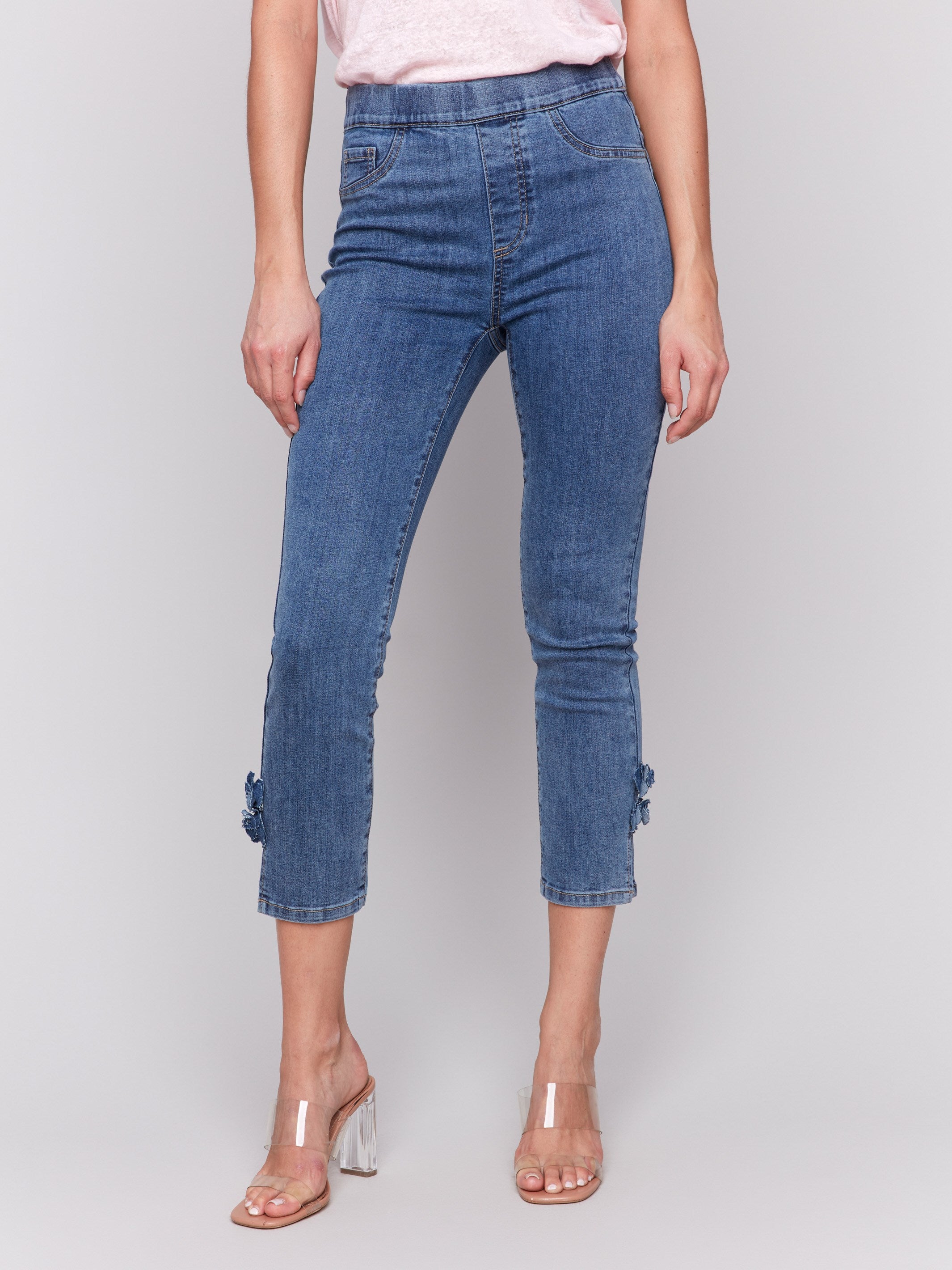 Cropped length jeans in medium blue with regular rise by Charlie B.