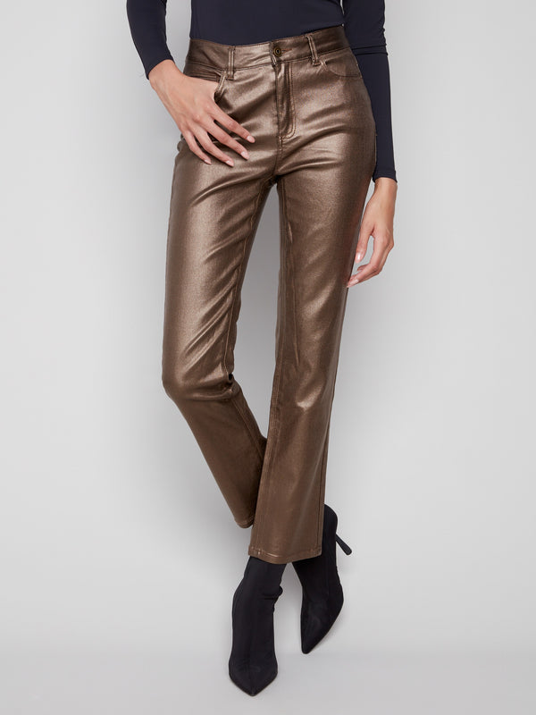 These copper metallic pants feature a stylish five-pocket design and are made from comfortable stretch twill by Charlie B.