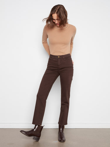 Featuring a five-pocket design, these regular rise pants blend practicality with elegance effortlessly. Enhance your style quotient by Charlie B.