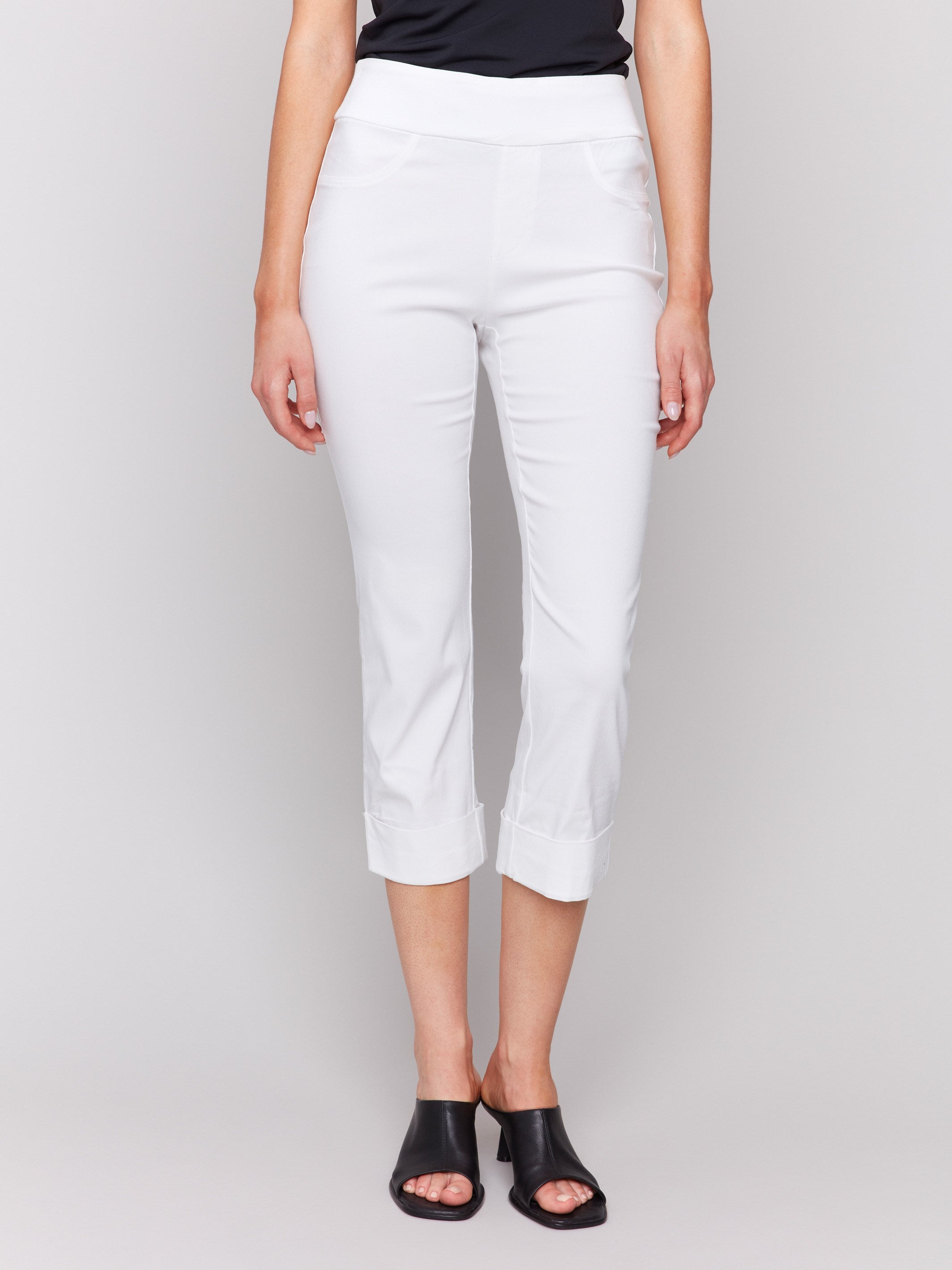 Capri pants in white featuring a cropped length by Charlie B.