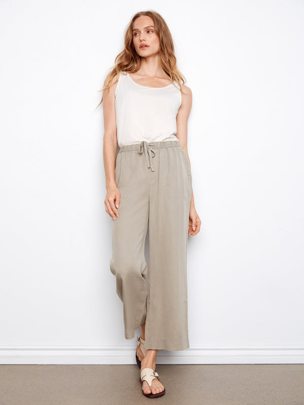 Designed with an elastic waistband, these pants ensure a snug yet comfortable fit. By Charlie B.