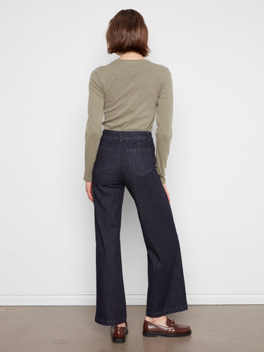 Featuring back patch pockets, these jeans combine practicality with style effortlessly. Enjoy the chic design by Charlie B.