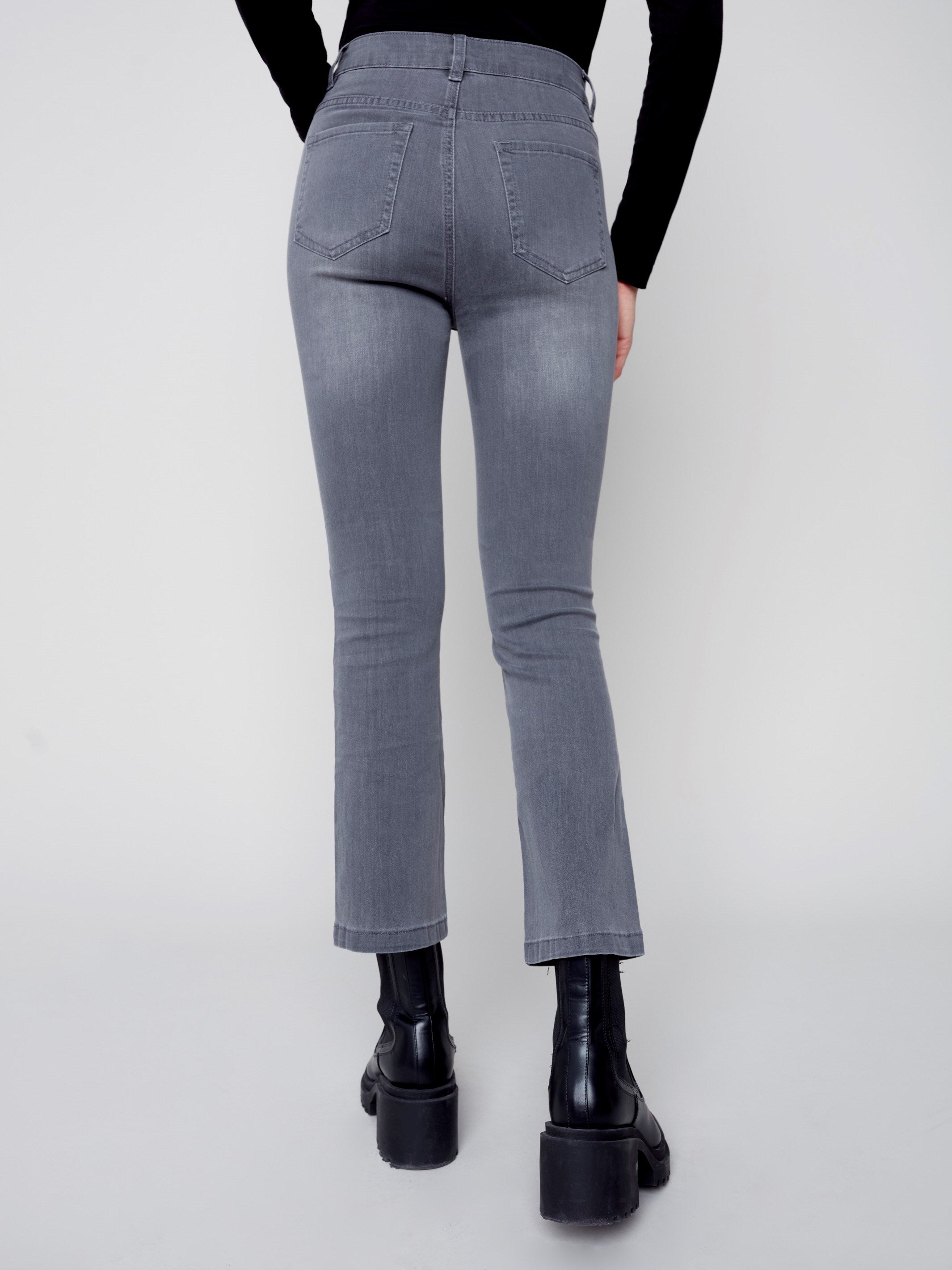 Pantalons en denim extensible coupe semi-évasée - Gris moyen