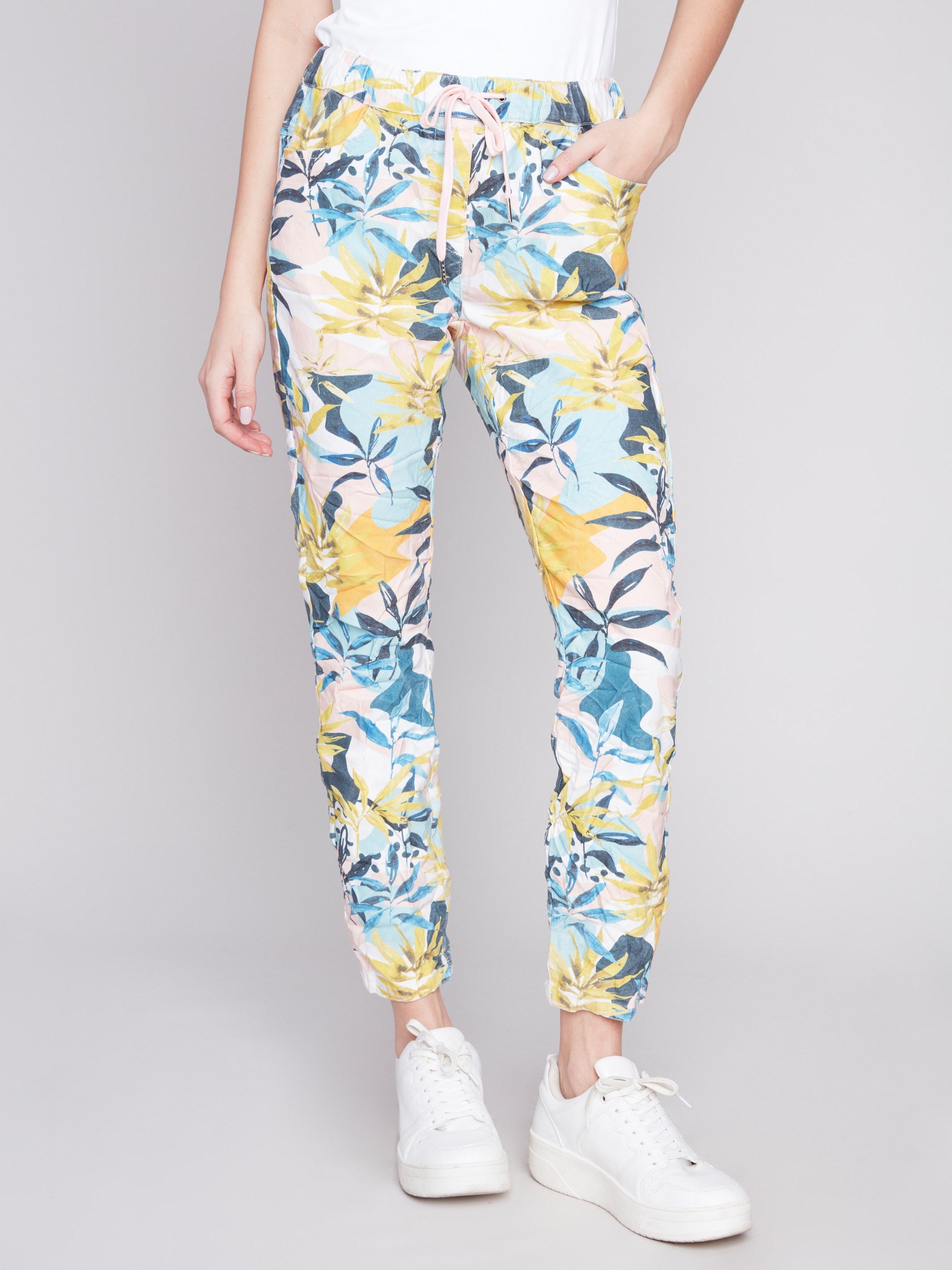 Women's Printed Crinkle Jogger Pants Resort Charlie B CA